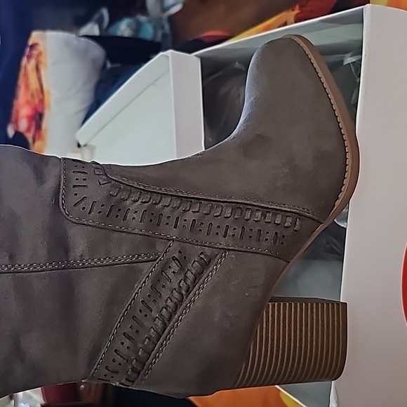 SODA NIB NWT Over the Knee Boots Sz. 7.5 - Picture 3 of 10